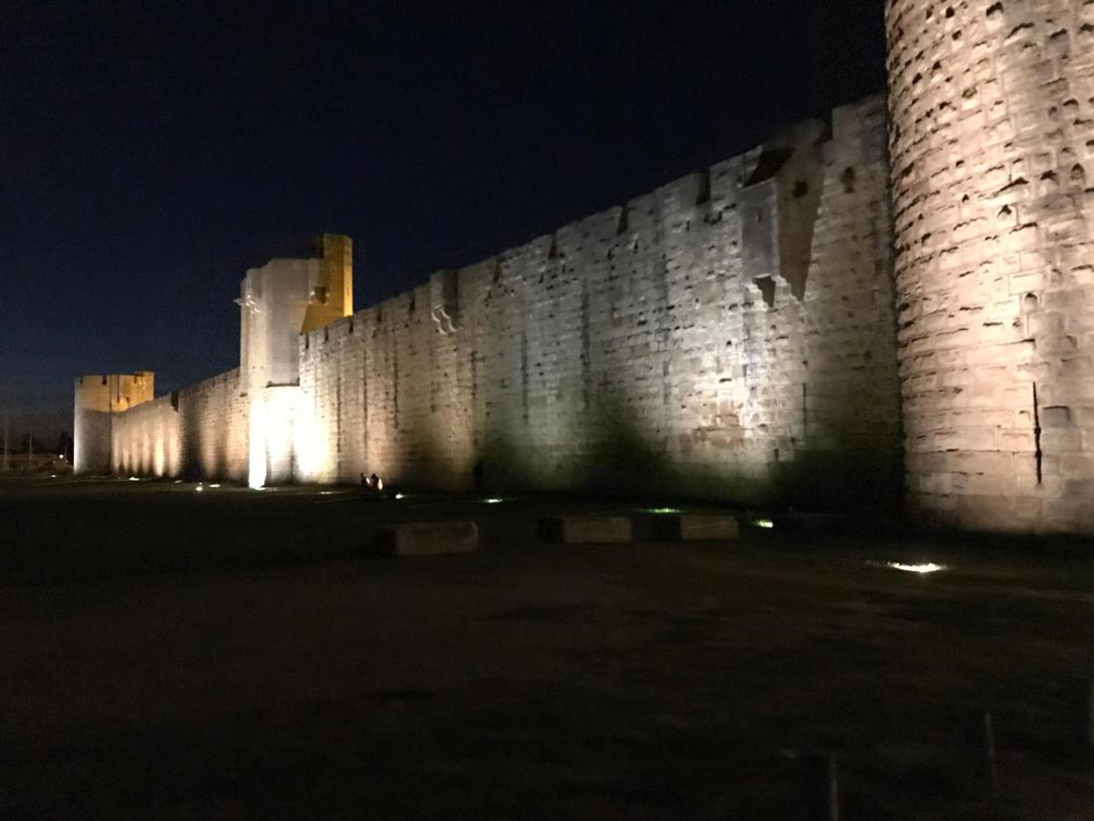Le Cherche Midi, Entre Nimes, Le Pont Du Gard, Uzes, Arles Маргьорит Екстериор снимка