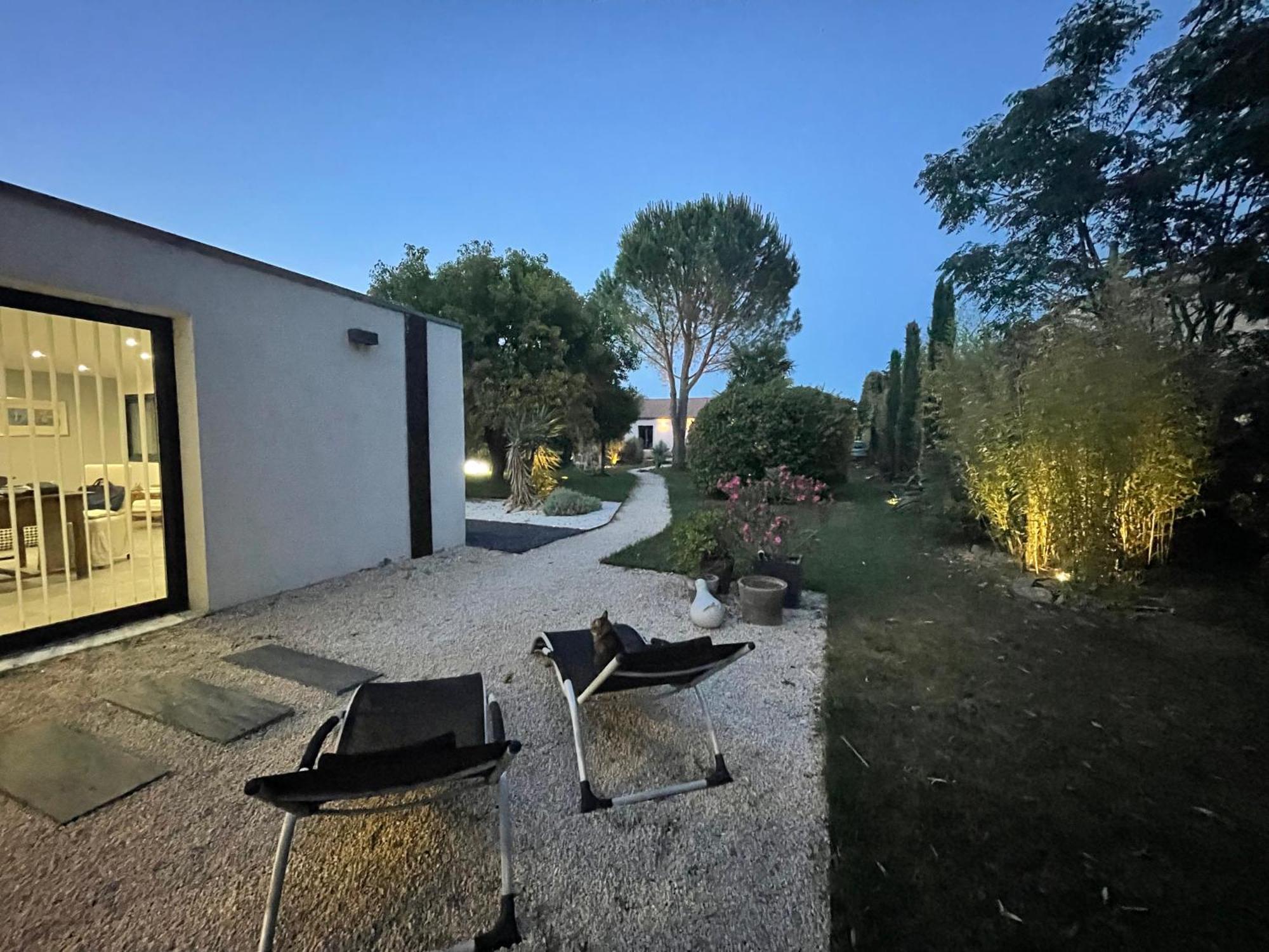 Le Cherche Midi, Entre Nimes, Le Pont Du Gard, Uzes, Arles Маргьорит Екстериор снимка