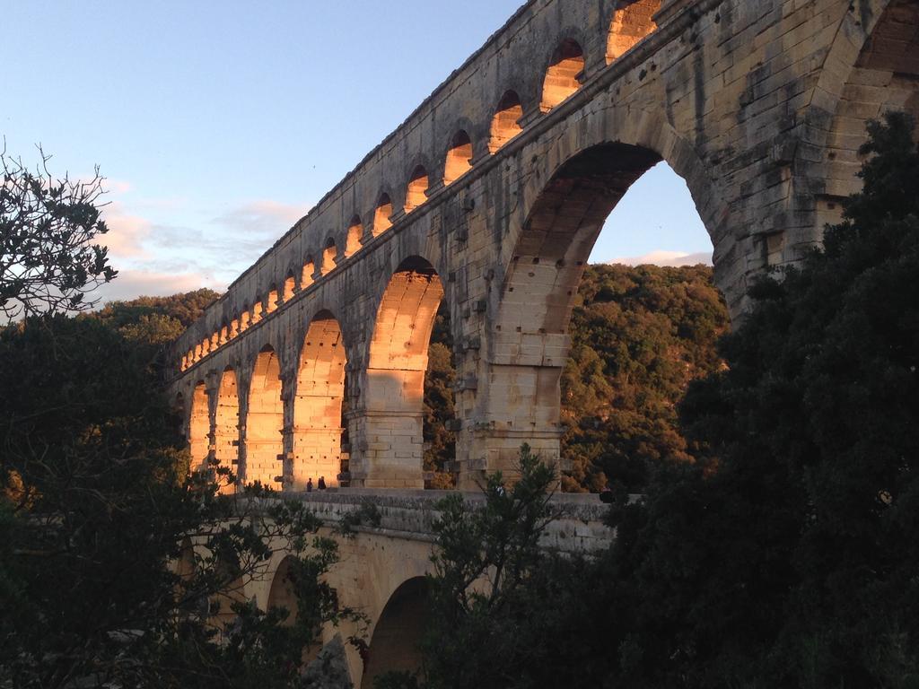 Le Cherche Midi, Entre Nimes, Le Pont Du Gard, Uzes, Arles Маргьорит Екстериор снимка